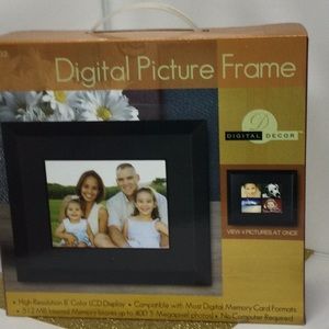 Digital picture frame